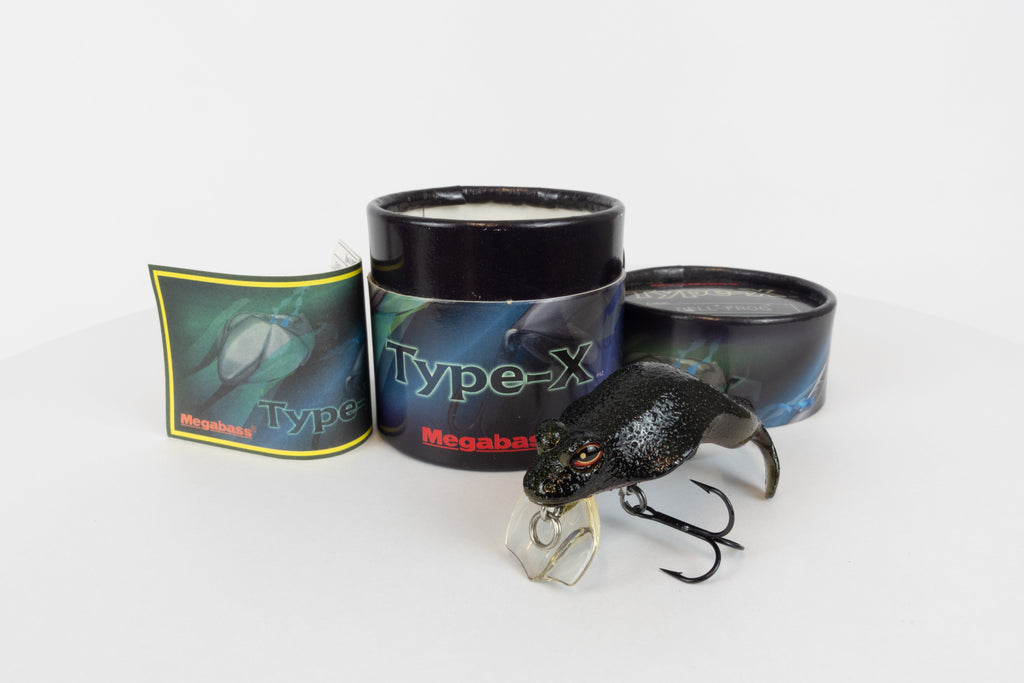 Megabass Type-X - 2005 model - Bell Frog colour - Discontinued rare fishing lure, new in original packaging. Front view of lure next to packaging and paper insert. 