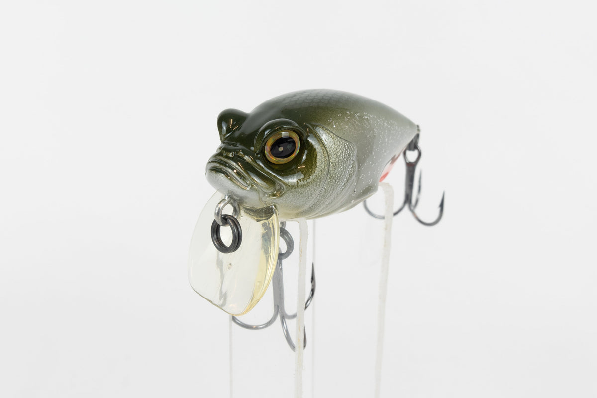 Megabass Griffon Zero - 2003 model - Glitter Shad - discontinued fishing lure new in original packaging - front close up view of lure. 