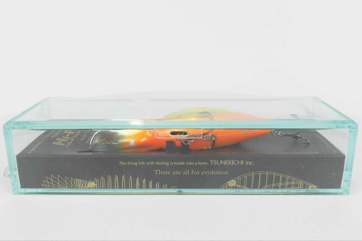 Tsunekichi Hama Crank 62MR - Gold Black (Plated), discontinued japanese fishing lure, new in original packaging, side view. 