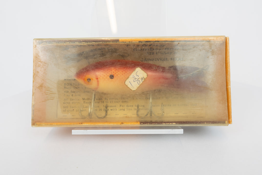Bomber Bait Co. Bomber 500 series - 518 - vintage American fishing lure, near new condition in original packaging (aged), top view of lure box.