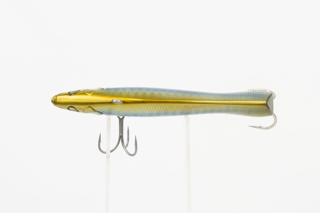 Megabass Psychic, Hama Shirasu, back view